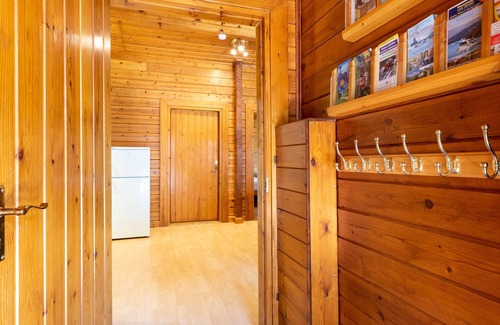 Ingleton Cottage | CEDAR LODGE, pet friendly, character holiday cottage in Ingleton