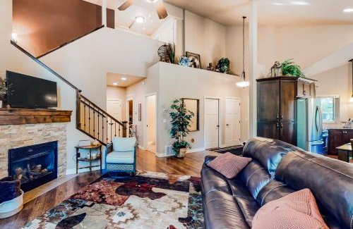 Columbia Falls House | Cedar Point Hideaway
