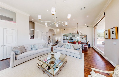 Walden on Lake Conroe House | CedarGrove Hideaway - Main House | Lakeside stay in Montgomery