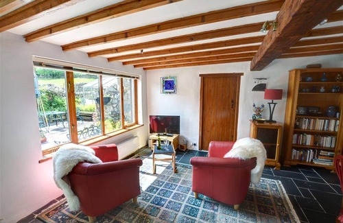 Cwm-y-glo Cottage | Cefn Bwlch Bach