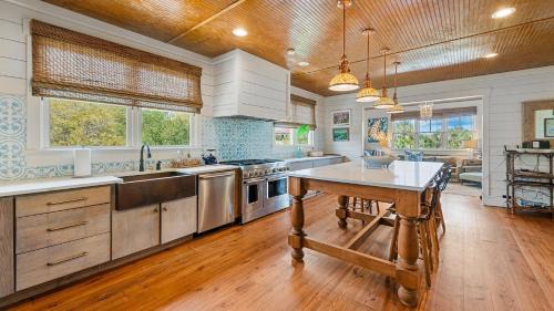 Debordieu Colony House | Celebrate the beauty of the beach in this luxurious second row home home