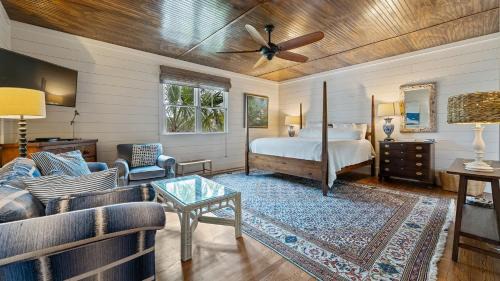 Debordieu Colony House | Celebrate the beauty of the beach in this luxurious second row home home