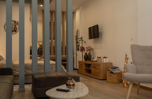 Kalambaka Apartment | Celestia House