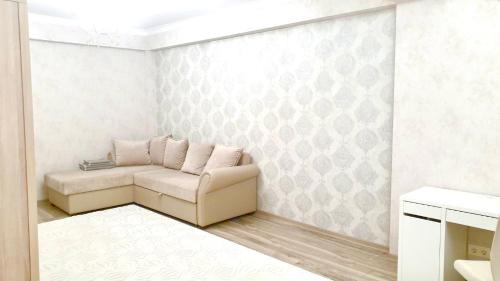 Riscani Apartment | Center Apartment on Albisoara Street
