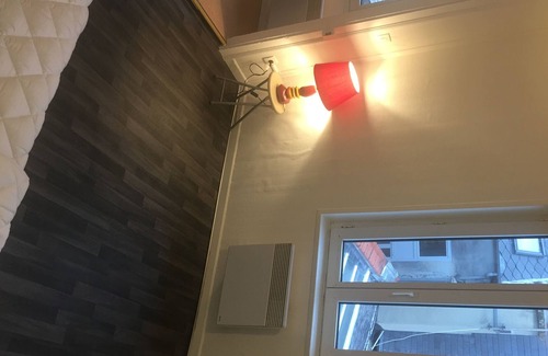 Elbeuf Apartment | Center Elbeuf apartment F3 third floor in front of raised square