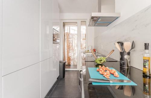 Seefhoek Apartment | Center of Antwerp, Fully Equipped, Train Station