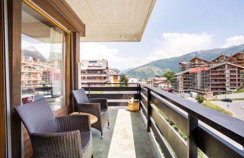 Saint-Pierre-de-Clages Apartment | Center of Nendaz ! With Balcony/view and Fireplace