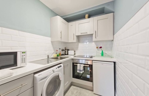 City Centre Dublin Apartment | CENTRAL*1-BED APT*TV & RELIABLE FAST WIFI*