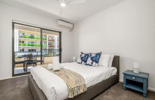 Greenway Apartment | Central 2BR Stylish Apt Located in Greenway - Hosted by Canstay