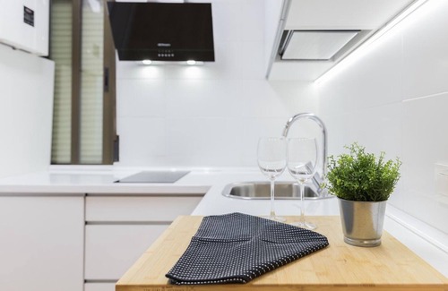 Logrono City Centre Apartment | Central Apartment in Logroño – Spacious, Renovated, and Comfortable for Up to 6 Guests