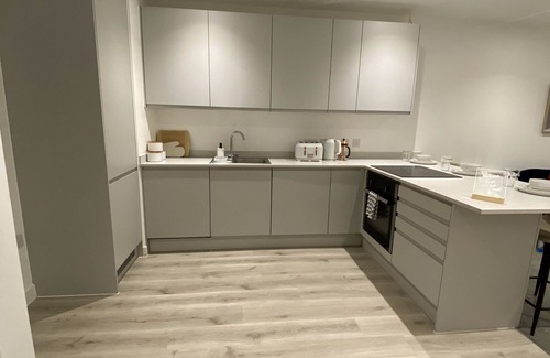 Trafford Apartment | Central Apartment - Terrace - Cinema -Free Parking