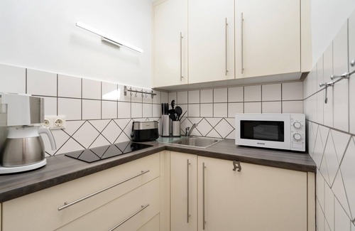 Westerland Apartment | Central app. for 2 persons, WLAN and TV, separate kitchen.