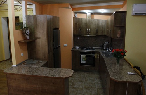 Kentron Apartment | Central aprt. with fireplace 4 room