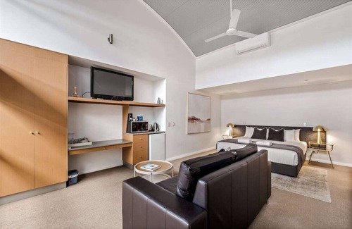 Margaret River Apartment | Central Apt w/Free Parking | Margaret River