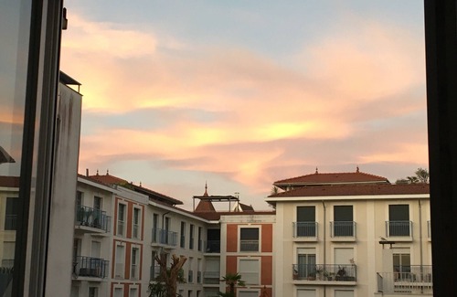 Arcachon Apartment | Central Arcachon Apartment with Sea Views, Parking & Balcony, Steps from Beach & Shops