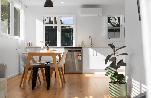 Whangamata House | Central Beach Bach in Whangamata – Close to Beach & Town!