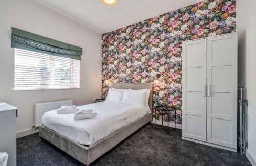 Belfast City Centre Apartment | Central Belfast Apartments: University Street