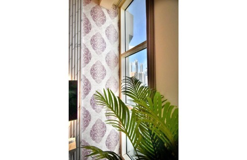 Discovery Gardens Apartment | Central Chic with a twist studio