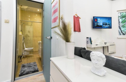 Sofia City Center Apartment | Central Comfort: AC, Self Check-In & Style