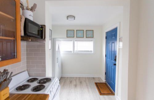 Jacksonville Beach House | Central & Comfortable Home Walk to the Beach!