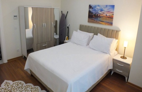 Bakırkoy House | Central cozy flat with terrace & sea view