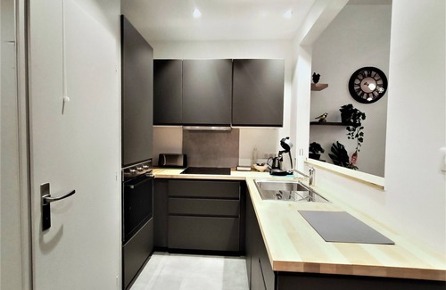 Aix-les-Bains City Center Apartment | Central, Elegant 1-BR Apartment with Balconies and Modern Amenities