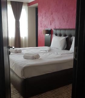 Lyaskovo Hotel | Central Guest Rooms