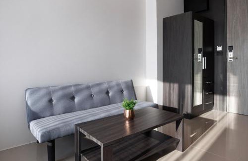Kathu Apartment | Central Hill View Studio A905