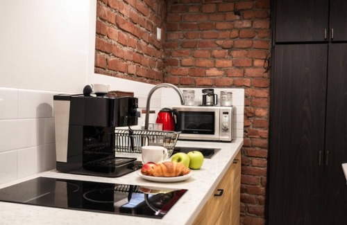 Kleparz Apartment | Central Krakow Comfort: Loft with Queen Bed, Steps to Attractions