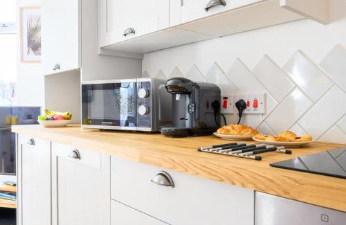Grangetown Apartment | Central Location - Riverside Gardens #2 by Tŷ SA