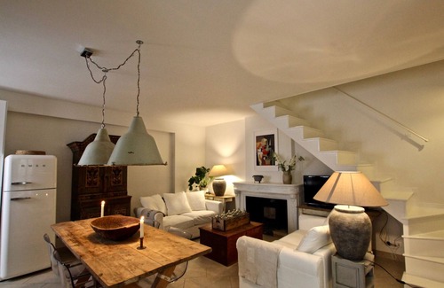Varenna House | Central location spacious historic house
