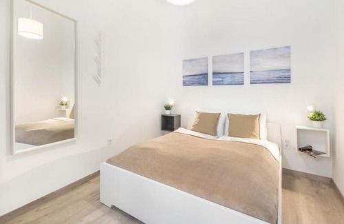 Belso-Ferencvaros Apartment | Central Lovely and Comfy Sleep