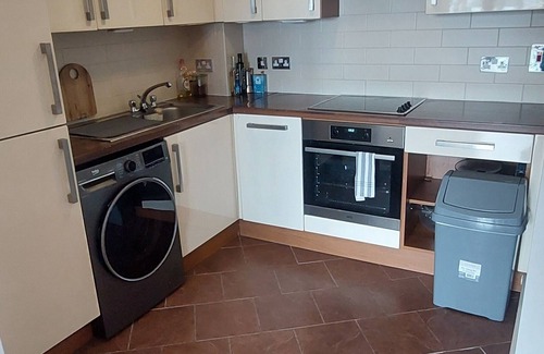 The Liberties Apartment | Central, Modern 2BD, 4Mins to Guinness Storehouse