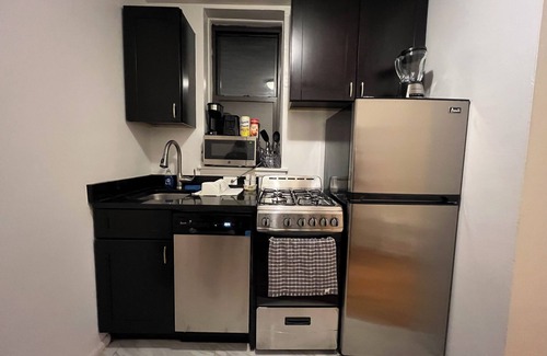 Upper West Side Apartment | Central Park & Museum 6Beds - NYC Gem