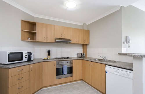 Perth Central Business District Apartment | Central Perth 2-Bed Apartment with Pool & Gym