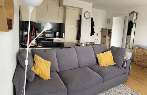 Noes Apartment | Central & quiet 1-bed flat - parking/pool/WiFi/balcony/4' to gondola