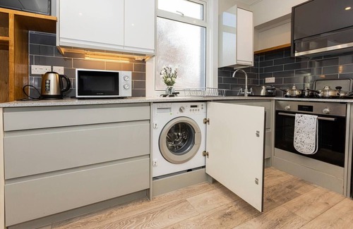 Reading Apartment | Central Reading studio for 2. 5mins station. Free Parking