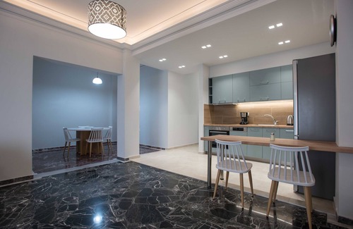 Heraklion Apartment | Central Spacious Apt close to port-sites w/view 2