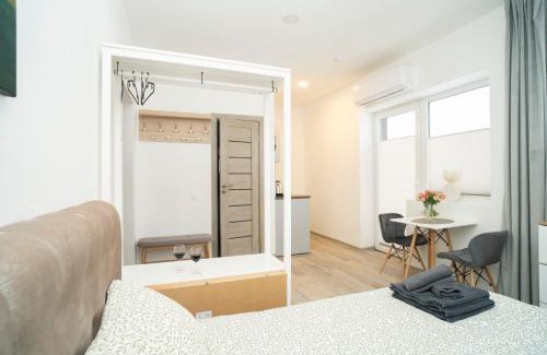 Kaunas Apartment | Central Station Apartment No5