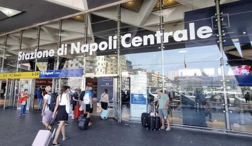 Vasto Hostel | Central Station B&B Naples