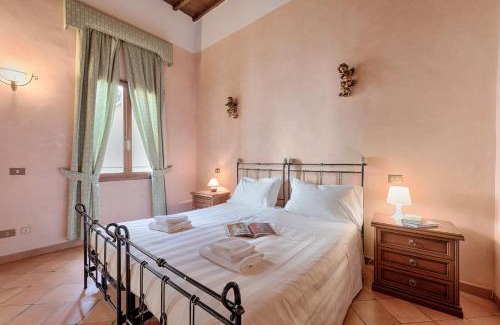 San Giovanni Apartment | Central Strozzi by Mmega