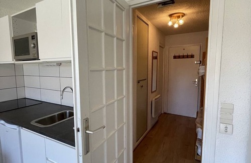 Jeux Apartment | Central Studio for 4 with Ski Access, Terrace, and Modern Amenities - Alpe d'Huez