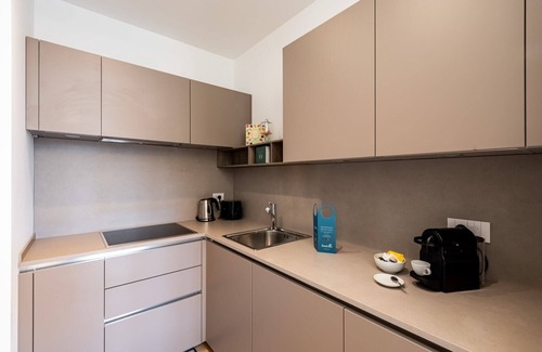 San Babila Apartment | Central tower II - Studio Apartment, Sleeps 2