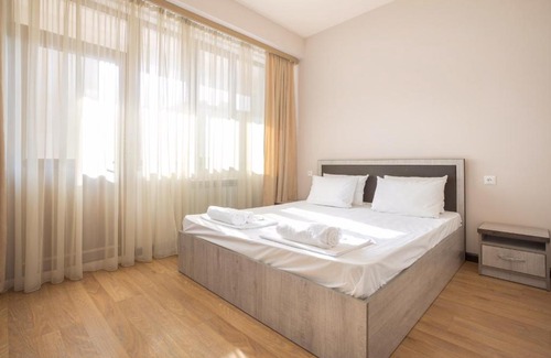 Kentron Apartment | Central Yerevan 2 Bedroom Charming Apartment