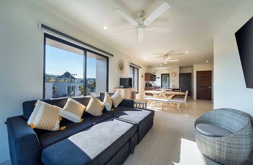 Crucecita Condo | Centrally located with private rooftop terrace and private plunge pool!