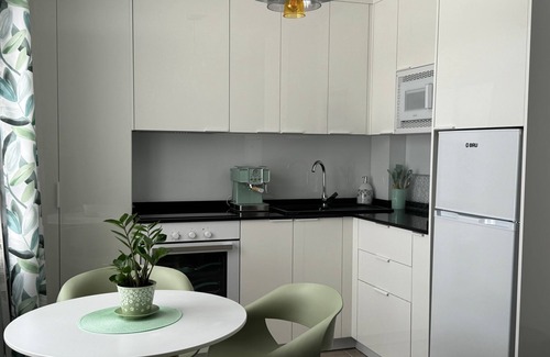 Los Cristianos Apartment | Centrally located apartment in Playa de Los Cristianos - Tenerife South