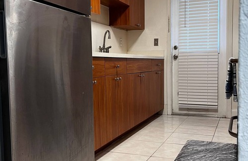 Broadview Park Apartment | Centrally Located! Minutes from the Hard Rock Casino and beaches. Pets Welcome