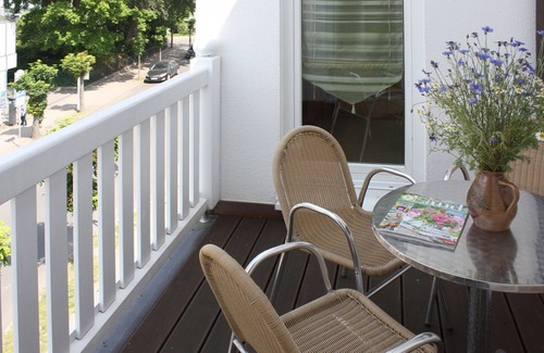 Binz Apartment | Centrally located 2-room vacation apartment with balcony - Villa Laetitia FeWo 16