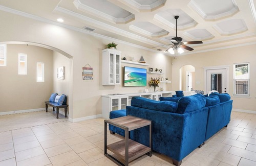 Bay Area Cabin | Centrally located Villa by the Bay with private pool.
