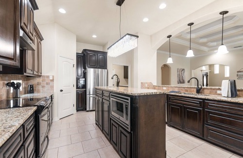 Bay Area House | Centrally located Villa by the Bay with private pool.